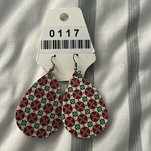 🎄 Christmas Teardrop Earrings 🎄